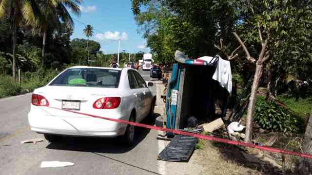 Carambola en carretera Cosamaloapan-Tuxtepec deja 1 muerto y 7 ... - alcalorpolitico
