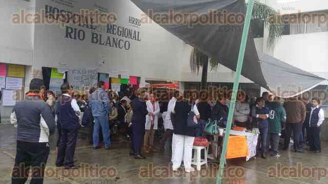 Cierran autopista en Río Blanco; Sector Salud exige el pago de ... - alcalorpolitico