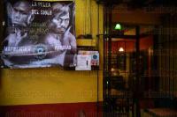
Xalapa Ver., 2 de mayo de 2015.- Restaurantes-bar esperan lleno total esta noche durante la transmisin de la pelea de box entre Mayweather y Pacquiao.
