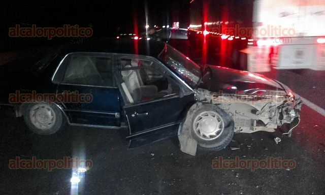Choca auto contra muro divisorio en la carretera Xalapa- Veracruz - Al ...
