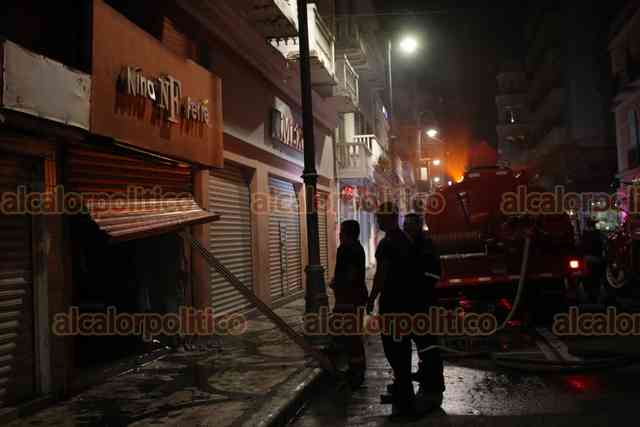 Se incendia boutique en Veracruz - Galería 