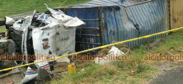 Vuelca tráiler en la carretera Xalapa-Perote - Galería ...