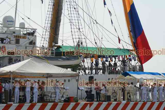 Cerraron al público buque colombiano que llegó a Veracruz Puerto - Vimarsana News