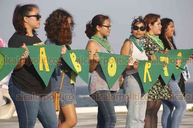 Hasta católicas piden aborto legal en Veracruz; Iglesia no debe entrometerse, advierten - Vimarsana News
