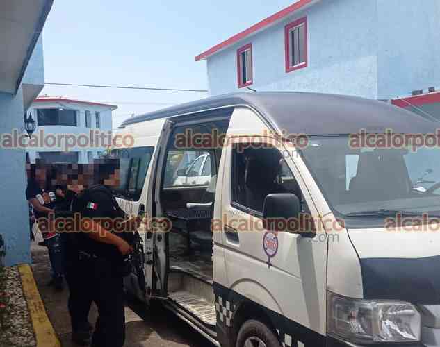 Resguarda SSP a 59 migrantes; detiene a dos por tráfico de personas, en Minatitlán - Vimarsana News