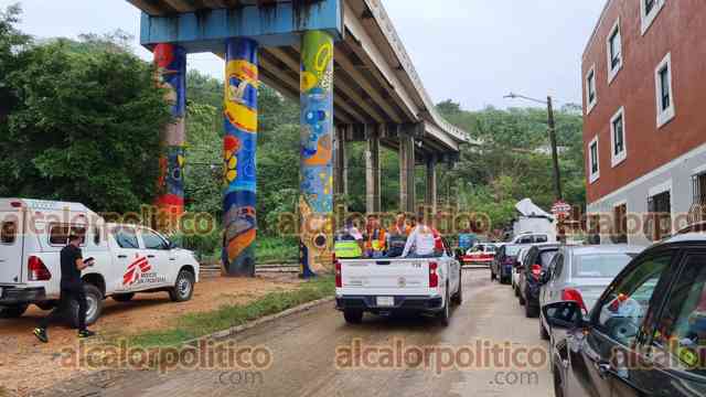 PC estatal revisa puente en Coatzacoalcos para descartar riesgos