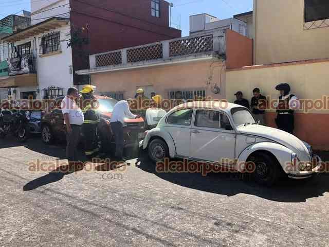 Se incendia vocho por falla mecánica, en Xalapa - Galería ...