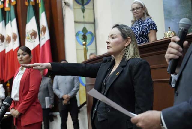 Yeraldine Bonilla rinde protesta como gobernadora interina de Sinaloa ...