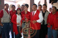 El equipo de El Grillo Jarocho, con su director Mario Chama