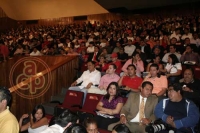 El precandidato priista a la gubernatura, Javier Duarte de Ochoa, se reuni� con personajes intelectuales del estado, dentro el foro intelectual �Veracruz y la cultura�, donde dijo que si gana las elecciones a Gobernador, construir� una nueva sala de arte y cultura para Xalapa.