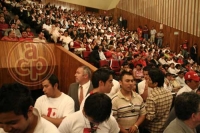 El precandidato priista a la gubernatura, Javier Duarte de Ochoa, se reuni� con personajes intelectuales del estado, dentro el foro intelectual �Veracruz y la cultura�, donde dijo que si gana las elecciones a Gobernador, construir� una nueva sala de arte y cultura para Xalapa.