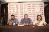 Xalapa, Ver., 13 de mayo de 2013.- Anuncian en conferencia de prensa los conciertos de Alejandra Guzm�n este 30 de mayo y Juan Gabriel el 24 de julio en la ciudad de Xalapa.