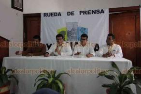 Antroplogo Gregorio Jcome; Fidencio Romero Ortega, alcalde Yecuatla; Jos Amancio Gmez Martnez, regidor nico; Jos Hernndez, director de Cultura y Comercio.
