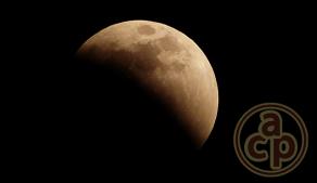 Xalapa, Ver., 15 de mayo de 2022.- Secuencia de imágenes del eclipse de luna este 15 de mayo, visto desde esta ciudad capital