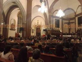 Xalapa, Ver., 29 de noviembre de 2023.- Esta noche de miércoles, en la Catedral Metropolitana, la Orquesta Sinfónica Juvenil del Estado de Veracruz, ofreció una interpretación de la Obertura 