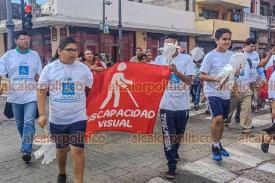 Veracruz, Ver., 3 de diciembre de 2023,.  Este Día Internacional de Personas con Discapacidad, celebrado este domingo, personas con distintas discapacidades marcharon por el Centro Histórico para demandar inclusión, igualdad y respeto.