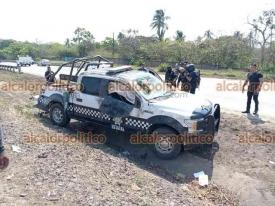 Cosoleacaque, Ver., 16 de abril de 2024.- Una patrulla de la SSP se accident en la autopista Cosoleacaque-Nuevo Teapa a la altura de la zona conocida como 