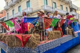 Veracruz Ver., 7 de mayo de 2024.- Con un desfile de charrera, jinetes, caballos y borreguitos, por calles del primer cuadro de la ciudad, ganaderos invitan a las 56 edicin de la Feria Ylang Ylang 2024, del 10 al 26 de mayo.
