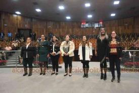 Xalapa, Ver., 3 de diciembre de 2025.- Presentan a las nuevas integrantes del Sistema Estatal para Prevenir y Erradicar la Violencia contra las Mujeres. La Mesa Directiva del Congreso tom protesta a Nancy Torres, Aruna Rafaela Pulido, Guadalupe Luisa Morales, Sandra Anglica Soto y Susana Lpez.