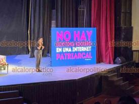 Xalapa, Ver., 8 de diciembre de 2025.- Como parte de los ?16 Das de Activismo? del Instituto Veracruzano de las Mujeres, en el auditorio del SNTE Seccin 32 la activista Olimpia Coral Melo imparti la conferencia magistral ?Ley Olimpia: Por nuestros derechos digitales?.
