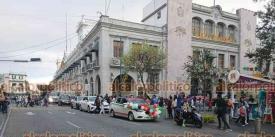 Xalapa, Ver., 10 de diciembre de 2025.- Esta tarde se realiz un desfile conmemorativo por el Da del Payaso. Varias comparsas recorrieron las principales calles de la ciudad, arrancando sonrisas a nios y adultos.