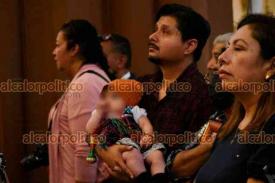 Xalapa, Ver., 12 de diciembre de 2025.- En la Catedral Metropolitana, se ofició misa en honor a la Virgen de Guadalupe. Asistieron familias con sus hijos caracterizados de Juan Diego.