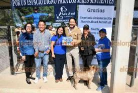 Xalapa, Ver., 19 de diciembre de 2025.- El Ayuntamiento entreg� al albergue ?Ada Azul? un nuevo terreno para los m�s de 250 animales que tiene en resguardo.