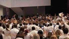 Veracruz, Ver., 31 de diciembre de 2025.- Con la presencia de la gobernadora Roc�o Nahle Garc�a, Rosa Mar�a Hern�ndez Espejo tom� protesta como alcaldesa de este municipio, convirti�ndose en la tercera mujer en gobernarlo.