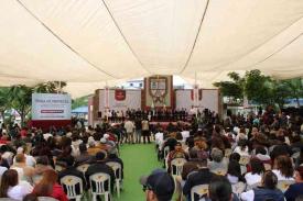 Cerro Azul, Ver., 31 de diciembre de 2025.- En sesi�n solemne, Fernando Hern�ndez Spinoso rindi� protesta como alcalde, acto con el que qued� formalmente instalada la nueva administraci�n municipal. Al evento asisti� el subsecretario de Turismo, Jorge Flores Lara, en representaci�n de la gobernadora Roc�o Nahle.