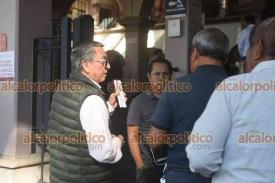 Xalapa, Ver., 2 de enero de 2026.- Gran afluencia registran las cajas instaladas en el Palacio Municipal para el pago anual del impuesto predial en la Capital.