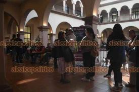 Xalapa, Ver., 8 de enero de 2026.- En el Palacio Municipal se comenzó a implementar el ?Día del Pueblo?, jornada de atención directa para escuchar a la ciudadanía. Se reciben peticiones o quejas en la sala de Cabildo del Palacio Municipal.