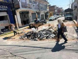 Xalapa, Ver., 8 de enero de 2026.- Fue cerrada la calle Jos� Mar�a Arteaga, hasta la calle Gral. Pedro Anaya, por obras.