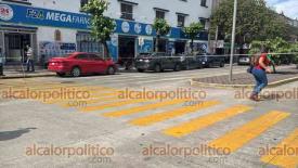 Veracruz, Ver., 21 de enero de 2026.- Madres y padres de ni�os del �rea de oncolog�a del Hospital Infantil bloquearon la avenida 20 de Noviembre debido a las carencias que persisten en el nosocomio.