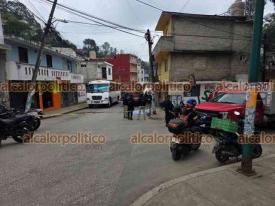 Xalapa, Ver., 30 de enero de 2026.- En la colonia 9 de Abril, en la calle prolongaci�n Francisco Villa esquina El Olmo, un hombre result� muerto tras ser atropellado por un autob�s de la l�nea Xallitic de la ruta UCISVER.
