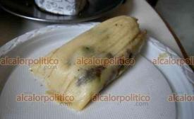 Xalapa, Ver., 2 de febrero de 2026.- Xalape�os cumplen con la tradici�n de poner los tamales si les sali� el mu�eco en la rosca.