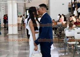 Xalapa, Ver., 17 de febrero de 2026.- En la boda de 400 parejas en Kan�, directora general del Registro Civil del Estado, Karina Cort�s, recalc� que el matrimonio da protecci�n legal a familias ya conformadas y fortalece su estabilidad.