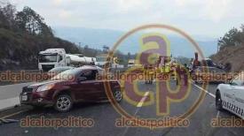 Tlacolulan, Ver., 6 de marzo de 2026.- En la carretera Perote-Xalapa se registr� un choque m�ltiple a la altura de El Fresno, la tarde de este viernes.
