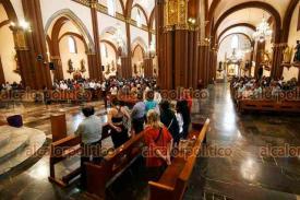 Xalapa, Ver, 15 de marzo de 2026.- El arzobispo de Xalapa, Jorge Patr�n Wong,  ofici� la misa dominical en catedral. 
