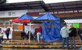 Xalapa, Ver., 20 de marzo de 2026.- Por segundo d�a consecutivo contin�a tomada la Secretar�a de Educaci�n de Veracruz (SEV) por parte de trabajadores del Programa Vasconcelos afiliados al SIMVE.