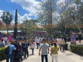 Papantla, Ver., 21 de marzo de 2026.- En el segundo d�a de Cumbre Taj�n 2026, el Parque Tem�tico Takilhsukut registra gran afluencia de personas. 