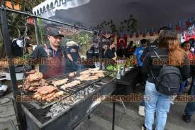 Xalapa, Ver., 29 de marzo de 2026.- Xalape�os aprovechan el �ltimo d�a del Festival del Taco.
