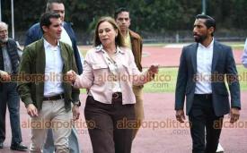 Xalapa, Ver., 30 de marzo de 2026.- La gobernadora Roc�o Nahle; el director de la CONADE, Rommel Pacheco, y el titular del IVD, Crisanto Grajales, recorrieron el Estadio Xalape�o, donde se llevan a cabo trabajos de remodelaci�n.

