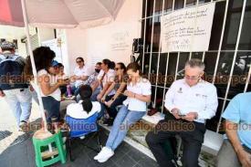 Xalapa, Ver., 23 de abril de 2026.- Protesta del Sindicato Nacional de Trabajadores de la Secretar�a de Salud llega a su cuarto d�a luego de romperse el di�logo con el Gobierno estatal para llegar a soluci�n de sus demandas.
