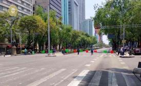 Ciudad de M�xico, 24 de abril de 2026.- Habitantes del norte de Veracruz que resultaron damnificados por las lluvias e inundaciones del a�o pasado, bloquearon por horas Paseo de la Reforma, frente a las oficinas de la Secretar�a del Bienestar, exhibiendo la falta de apoyo del Gobierno federal.