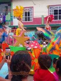 Altotonga, Ver., 5 de mayo de 2026.- Aspectos del Desfile de Carnaval, enmarcado en los festejos de la Feria 2026 de este serrano pero alegre y entusiasta lugar. Hubo gran concurrencia y una temperatura de 27 grados cent�grados. Fotos de Jos� Luis Y��ez Garc�a exclusivo para Al Calor Pol�tico