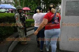 Xalapa, Ver., 8 de mayo de 2026.- Acompa�ados por el Ej�rcito, los familiares de personas desaparecidas realizaron acciones de b�squeda para la localizaci�n de Concepci�n Jim�nez, desaparecido en 2013 en el municipio de Cuitl�huac.