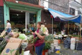 Xalapa, Ver., 8 de mayo de 2026.- En v�speras del D�a de las Madres, florer�as cercanas al mercado ?San Jos�? ya reciben clientes que buscan rosas y m�s.