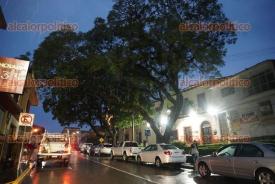 Xalapa, Ver., 23 de mayo de 2026.- Tarde de tormenta en Xalapa. La lluvia meti� a los xalape�os a sus casas; en algunas zonas se report� que se fue la luz.