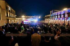 Xalapa, Ver., 4 de junio de 2026.- Como parte del programa art�stico cultural ?Jueves Musical en Plaza Lerdo?, la noche de este jueves se celebr� un concierto en tributo a Juan Gabriel con la Orquesta Municipal de Xalapa.