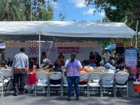 Xalapa, Ver., 14 de abril de 2026.- Ciudadanos disfrutaron de las actividades organizadas en el parque Ju�rez, como parte del programa municipal ?Domingos Familiares?.
